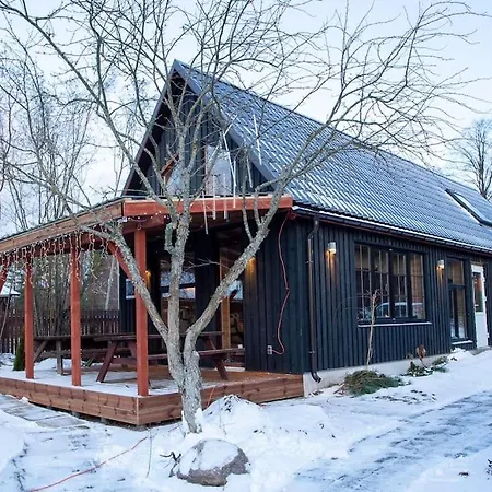 Brivdienu Maja Mierpilnai Gimenes Atputai Siltumnica Holiday home *