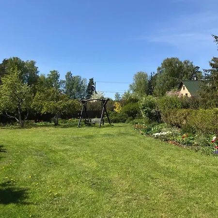 Brivdienu Maja Mierpilnai Gimenes Atputai Siltumnica * Skulte (Limbazi)