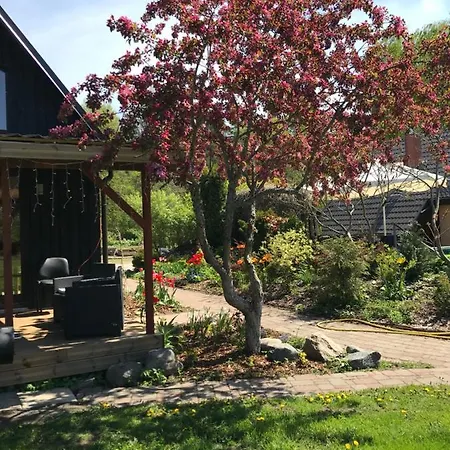 Brivdienu Maja Mierpilnai Gimenes Atputai Siltumnica Holiday home Skulte (Limbazi)